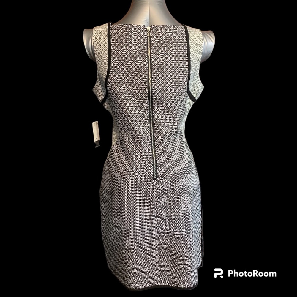 SALE!! Back zip Alix dress Montreal designer NWT.     7